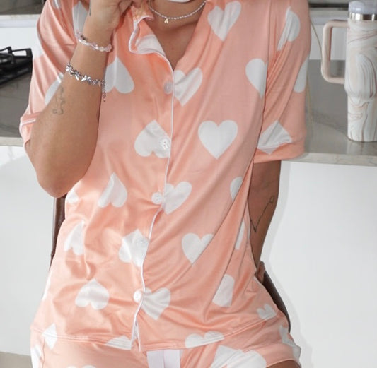 PIJAMA CORAZONES BLANCOS FONDO DURAZNO